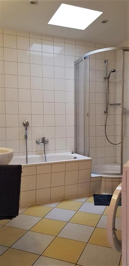 Gaestewohnung 4-Raum Wohnung Fuer 2-8 Personen Zwickau Kültér fotó