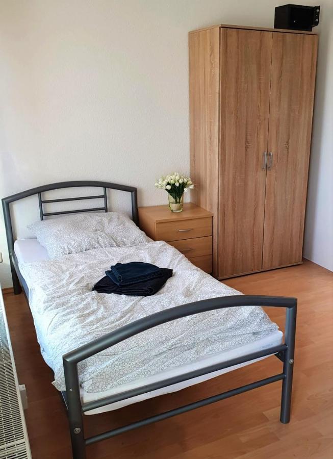 Gaestewohnung 4-Raum Wohnung Fuer 2-8 Personen Zwickau Kültér fotó